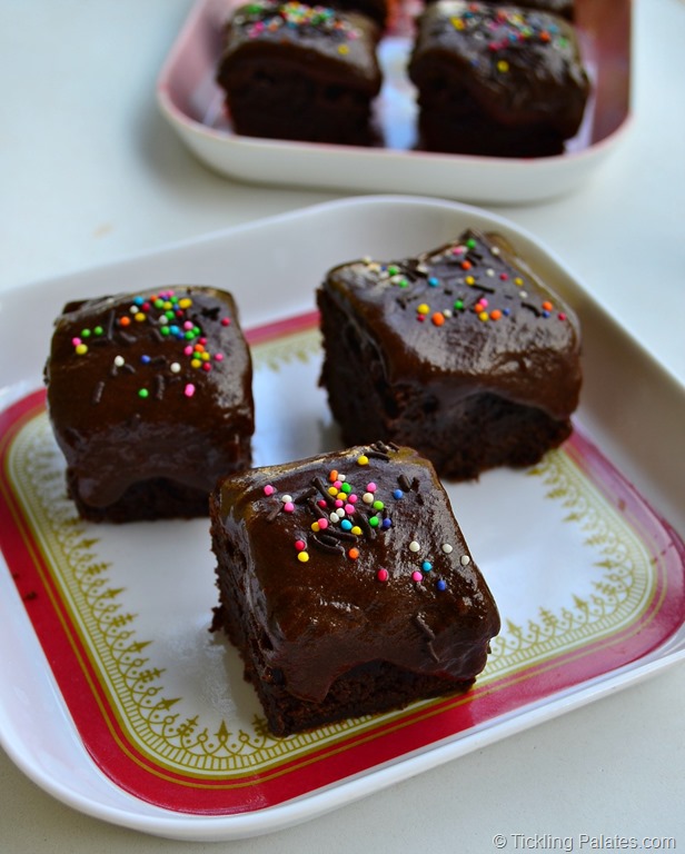 [Chocolate-Frosted-Brownie7.jpg]