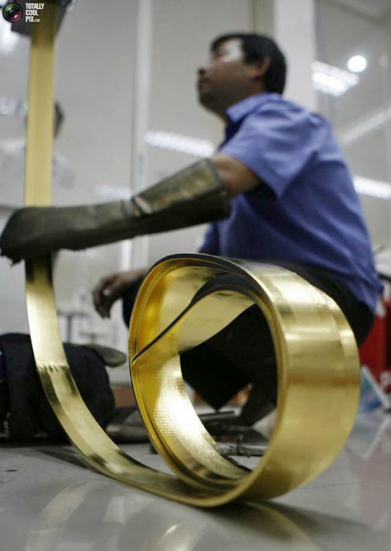 Gold, most beautiful metal in various shapes