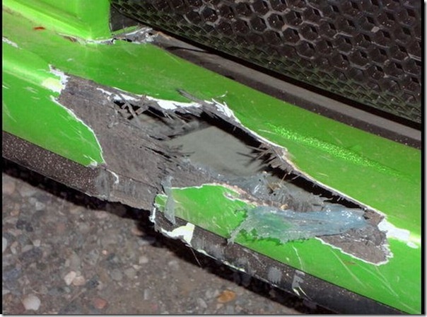 Homem ganha uma Lamborghini e bate logo depois (10)