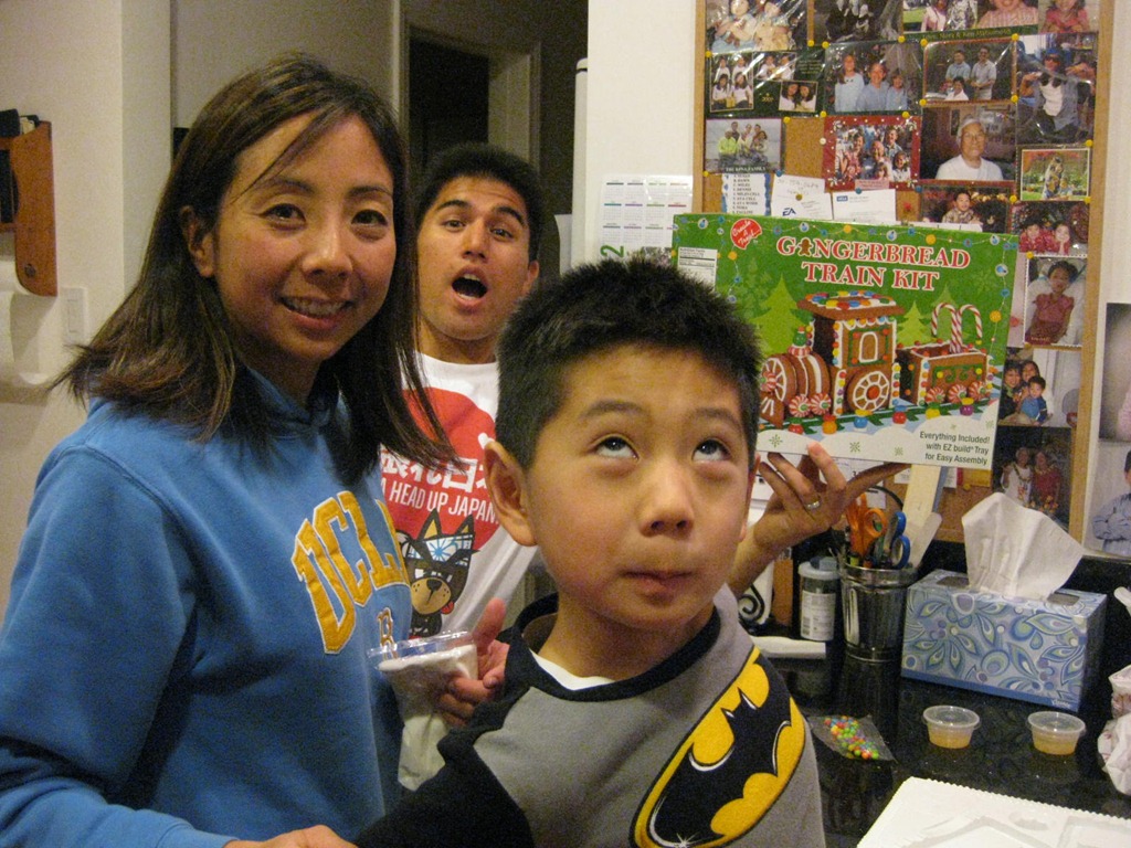 [gingerbread_house2%255B3%255D.jpg]