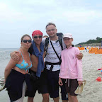 Rodzina z Bielska Białej - Monika, Marek i Julia. Zaproponowali, że chcą mi towarzyszyć w drodze do Grzybowa. SUPER POMYSŁ - no to idziemy! Proszę o kontakt - wyślę koszulkę dla Julki, obiecałem.