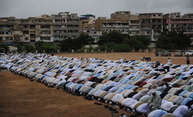 مظاهر عيد الفطر المبارك لعام 2013 فى العالم