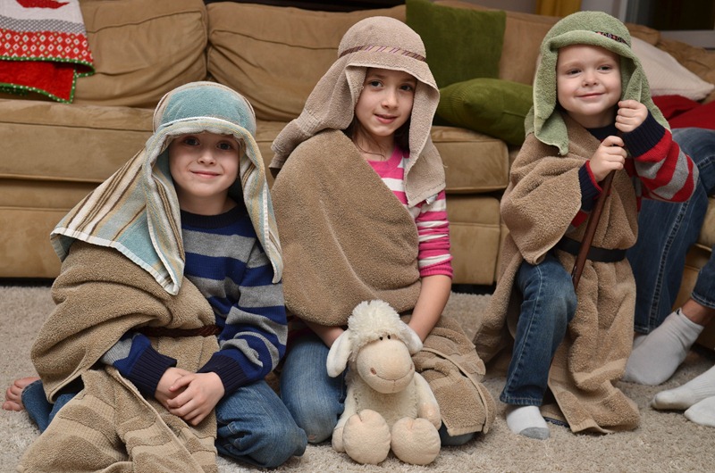 [Christmas%2520Eve%2520nativity5%255B3%255D.jpg]