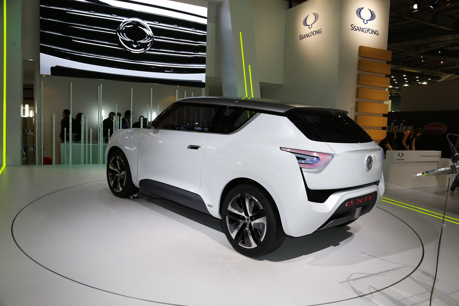 [SsangYong-e-XIV-3%255B2%255D.jpg]
