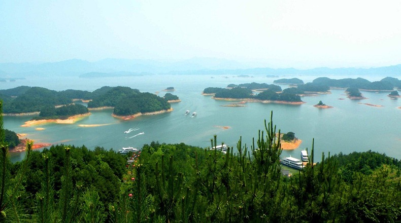  (كيندوا) .. بحيرة الألف جزيرة والمدن الغارقة Qiandao-lake-9%5B2%5D