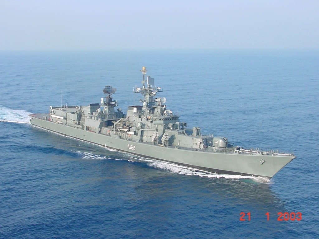 [Delhi-Class-Destroyer-INS-Mumbai-Indian-Navy-02%255B2%255D.jpg]