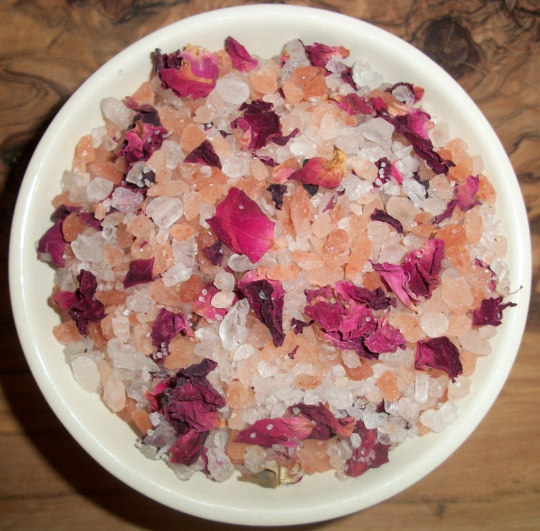 [pink%2520rose%2520bath%2520salts%2520%25281%2529%255B2%255D.jpg]