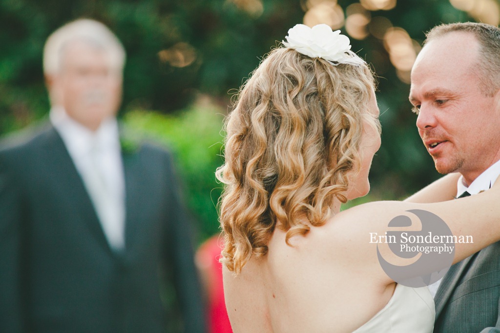 [ESP20120811%2520AmandaChrisWedding_WM-81%255B3%255D.jpg]