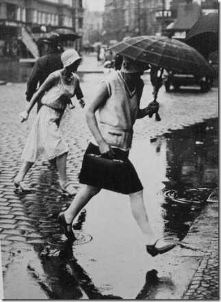 A close up of a puddle jumper near Berlin Zoo station,1930 by Friedrich Seidenstücker