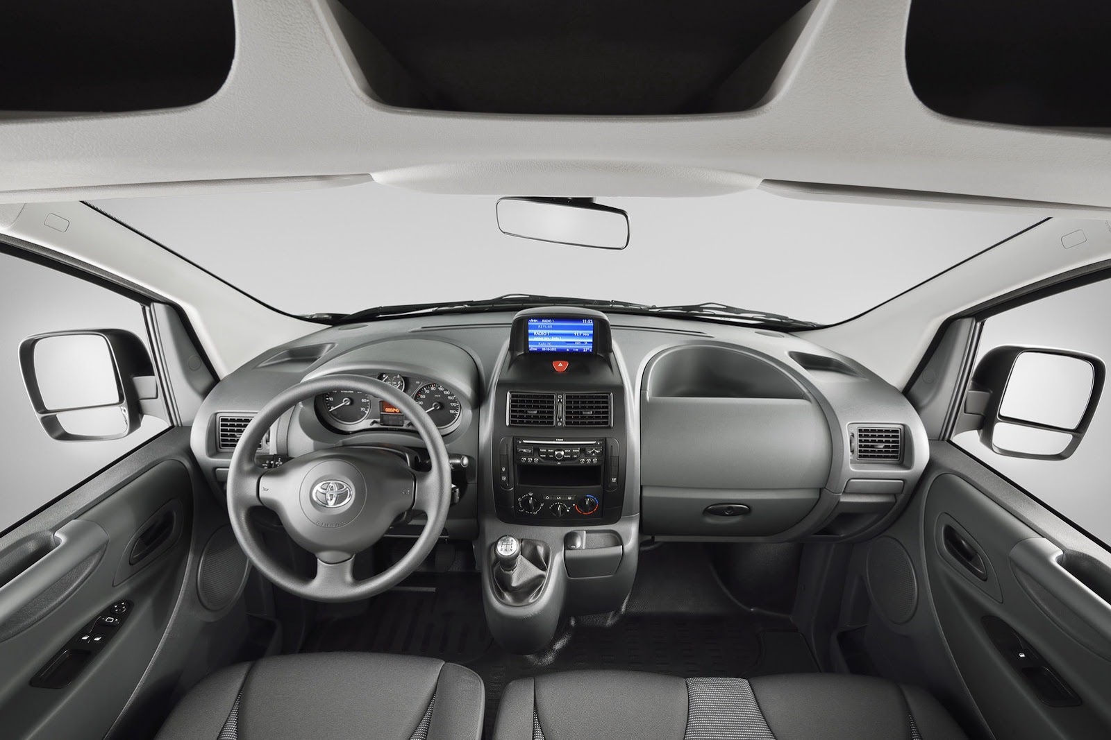 [New-Toyota-ProAce-8%255B2%255D.jpg]