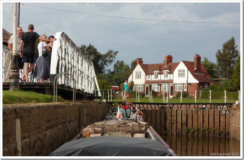 SAM_3045 Naburn Lock