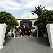 Chalet / Bathhouse
