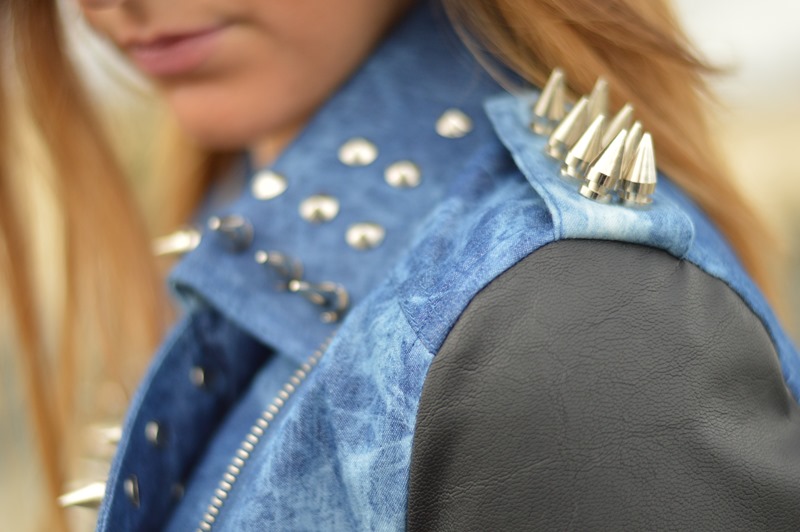 C&A, C&A jacket, giacca di pelle C&A, giacca borchiata C&A, Cindy Crawford for C&A, Cndy Crawford C&A, Zara, Zara pants, Zara trousers, Zara bag, Valentino sunglasses, Casadei, Casadei Blade Pumps, Casadei heels, Casadei shoes, fashion blogger, italian fashion blogger, elisa taviti, elisa taviti blog, my fantabulous world, fashion blog, outfit, outfit da giorno, outfit by day, My Brand Amsterdam