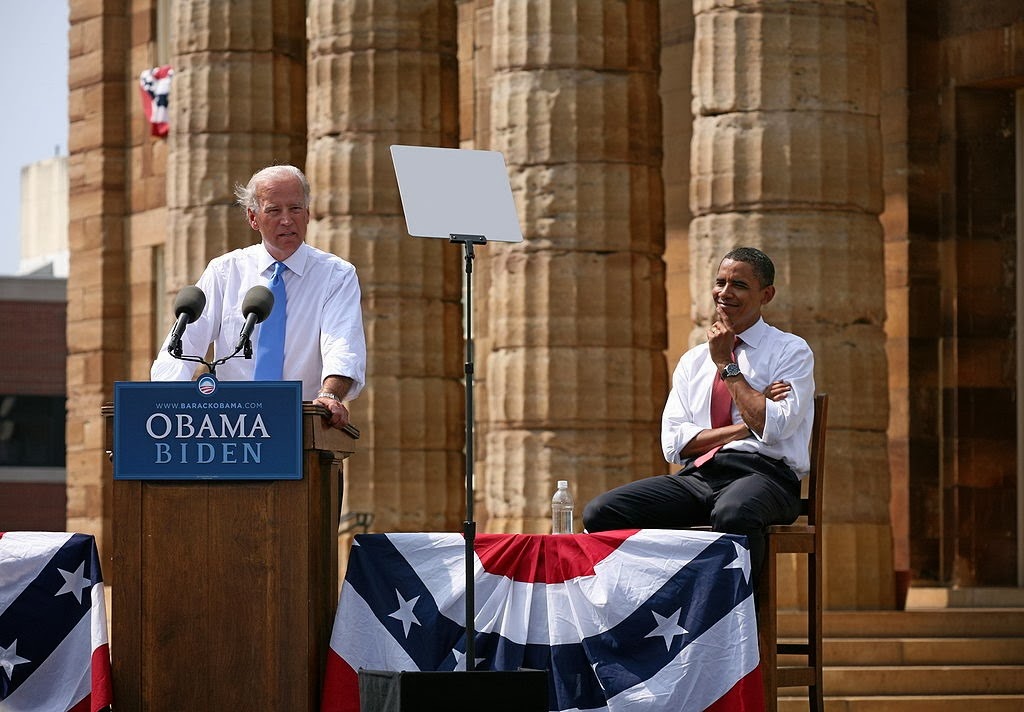 [1024px-Biden_Obama_3b%255B4%255D.jpg]
