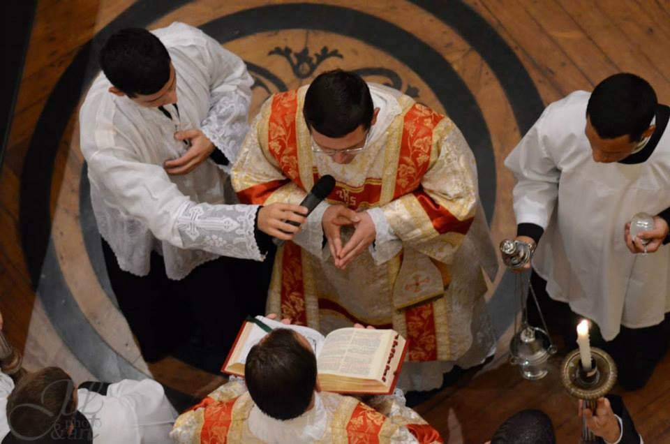 [PontificalJMJ02.5%255B3%255D.jpg]