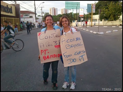 Mayara e eu na passeata Mayara e eu na passeata