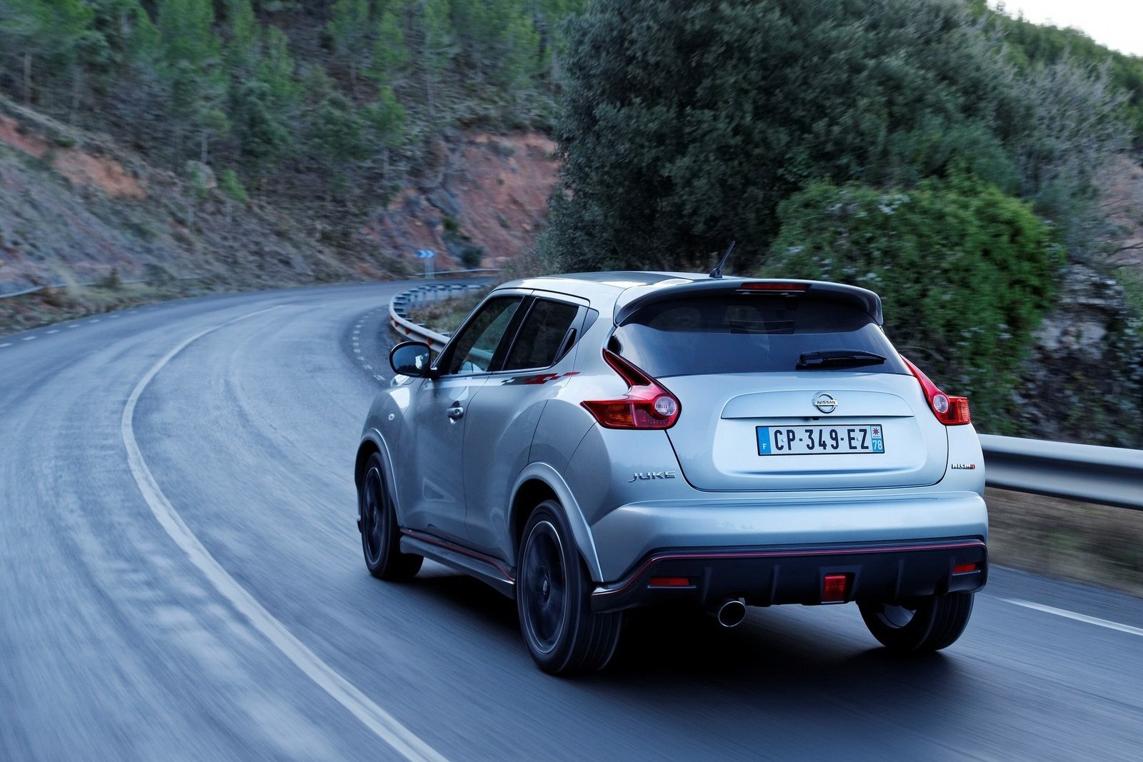 [Nissan-Juke-2014-8%255B2%255D.jpg]