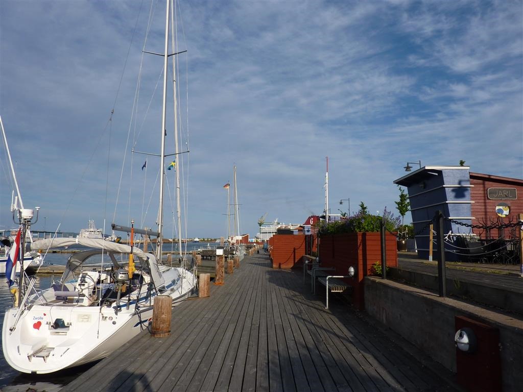 [P1030321-Medium3.jpg]