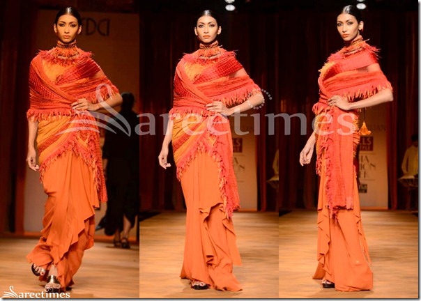 Tarun_Tahiliani_Peach_Saree