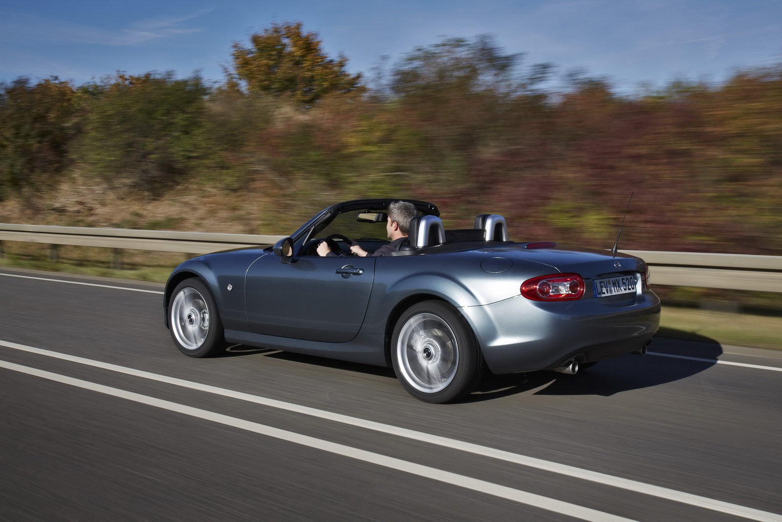 [Mazda-MX-5-Facelift-2012-1%255B2%255D.jpg]