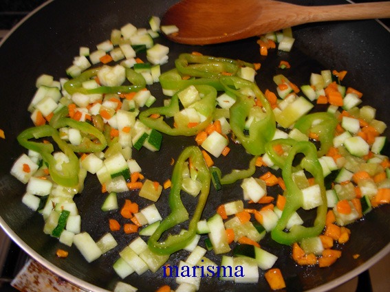 [arroz%2520con%2520verduras%2520y%2520puerro%2520frito2%2520copia%255B4%255D.jpg]