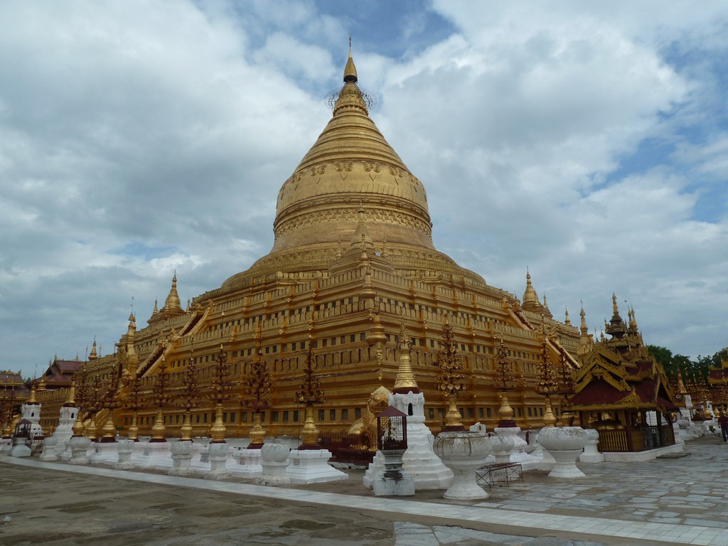 [Myanmar-Bagan-Shwezigon-Pagoda-7-Sep%255B22%255D.jpg]