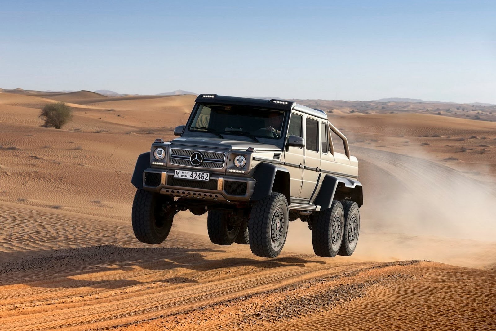 Mercedes-Benz-G63-AMG-6x6-5%25255B3%25255D.jpg