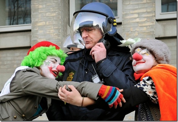 clowns clowns