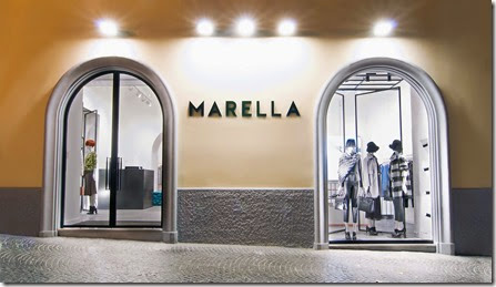 1_Marella Napoli via Scarlatti Vetrina