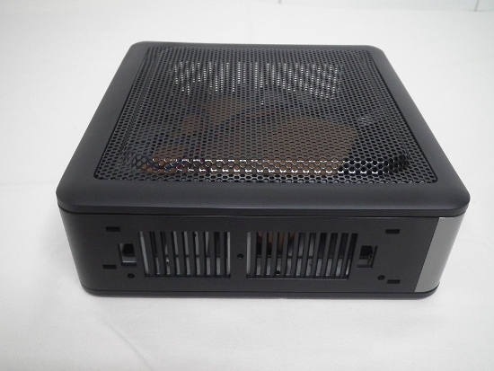 Antec ISK 110 Lateral
