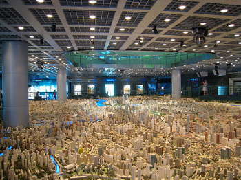 Scale model of Shanghai 2020 vision at Shanghai Urban Planning Museum (Photo from Taj Campbell, Neatorama Website)