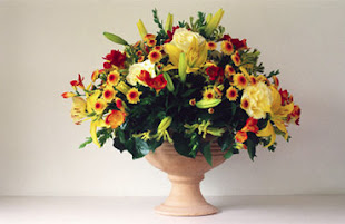 <h3><span>TALLER DE </span><br/>ARREGLOS FLORALES I</h3><p>Si eres amante de la naturaleza, si buscas algo relajante para hacer en tu tiempo libre, En este taller encontrarás todo lo que necesitas saber sobre el arte de la floristería. Podrás decorar tu casa y darle un toque fresco y elegante.</p>