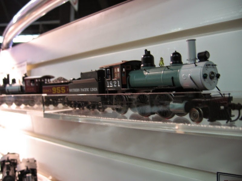 [IMG_5335-HO-Scale-Southern-Pacific-2%255B1%255D.jpg]
