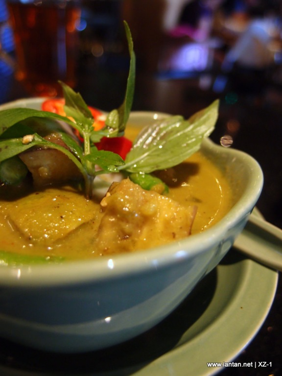 [Green%2520Chicken%2520Curry%255B5%255D.jpg]