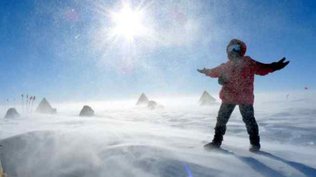 [hundreds%2520of%2520meteorites%2520antarctica%255B2%255D.jpg]