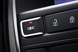 2012-Opel-Astra-OPC-14%25255B2%25255D.jpg