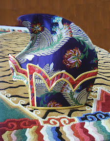 Upright... Two sizes: 14" and 15" from www.damaruworks.com Upright... Two sizes: 14" and 15" from www.damaruworks.com