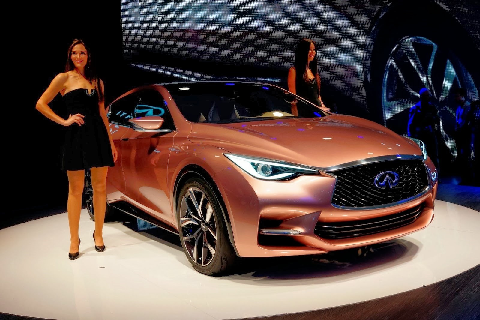 [Infiniti-Q50-Eau-Rouge-Concept-7%255B2%255D.jpg]