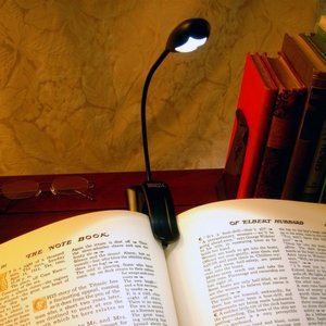 [booklight%255B5%255D.jpg]