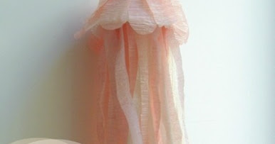 homework: a creative blog: Little Crafts: crepe paper jellyfish