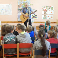 Mikulášské zpívání s kytarou v MŠ