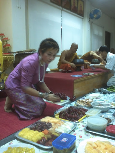 ทำบุญออกพรรษา ๒๕๕๔ ณ. วัดพุุทธรรมมาราม ๑