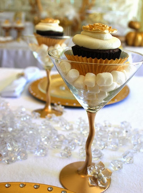 new-years-eve-cupcake-martini