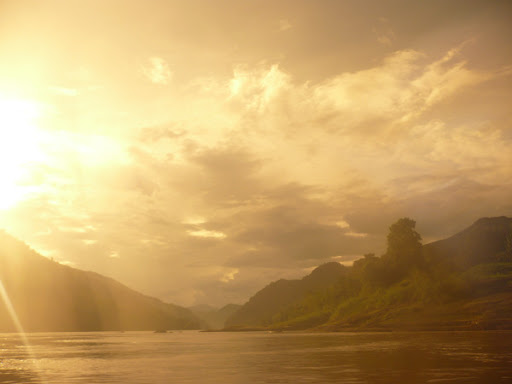 Mekong+river+laos