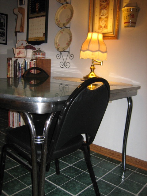 [vintage%2520table%2520005%255B3%255D.jpg]