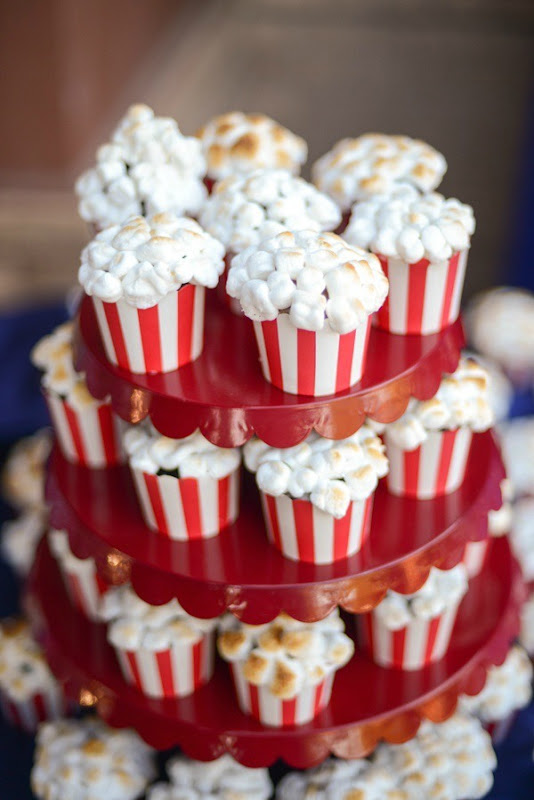 How to Make Popcorn {looking} Cupcakes by Tikkido!
