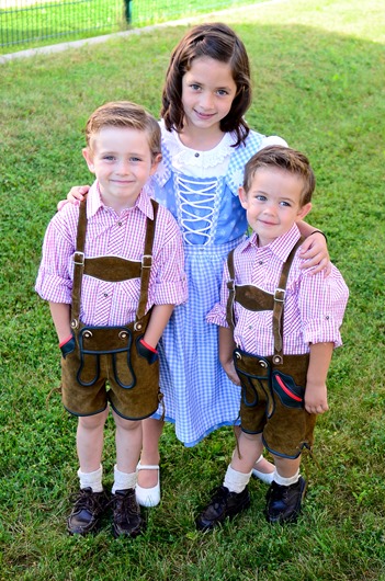 [German%2520clothes-1%255B3%255D.jpg]