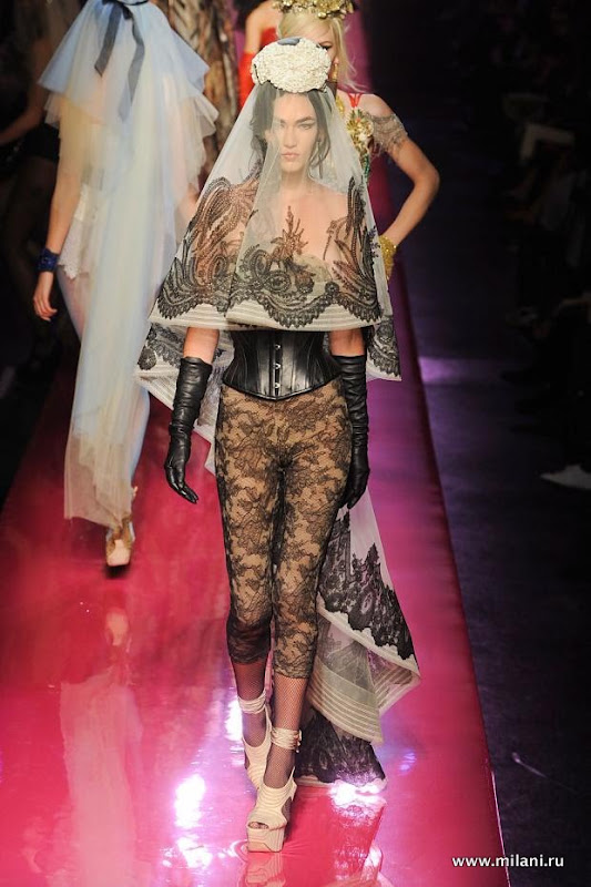 jean-paul-gaultier-haute-couture-spring-2012-pfw166.jpg