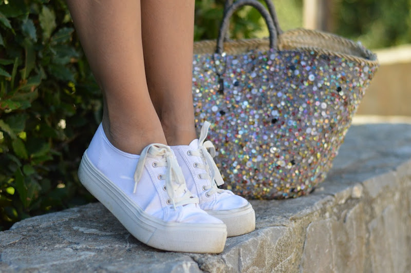 Straw bag, Flatform Sneakers, Paillettes, Wedge Sneakers, cool details, fashion details