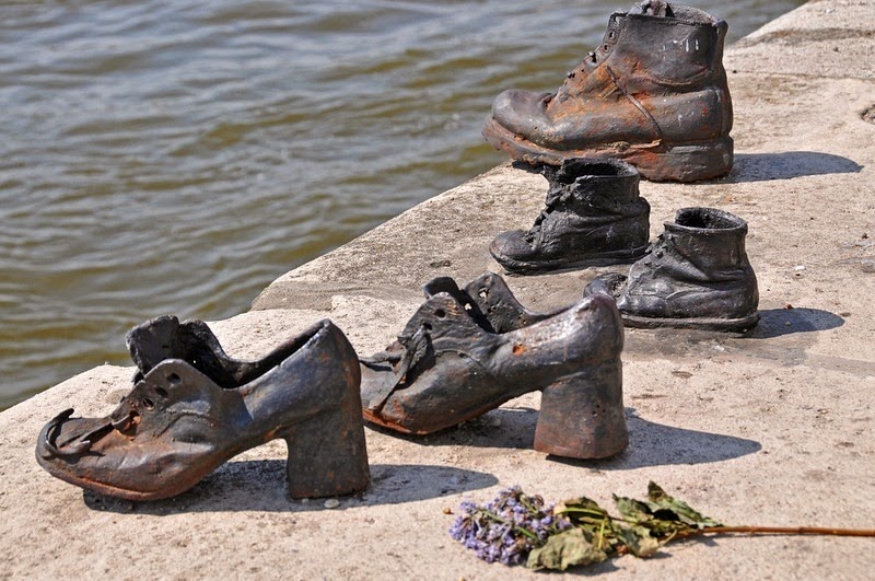 shoes-on-danube-6
